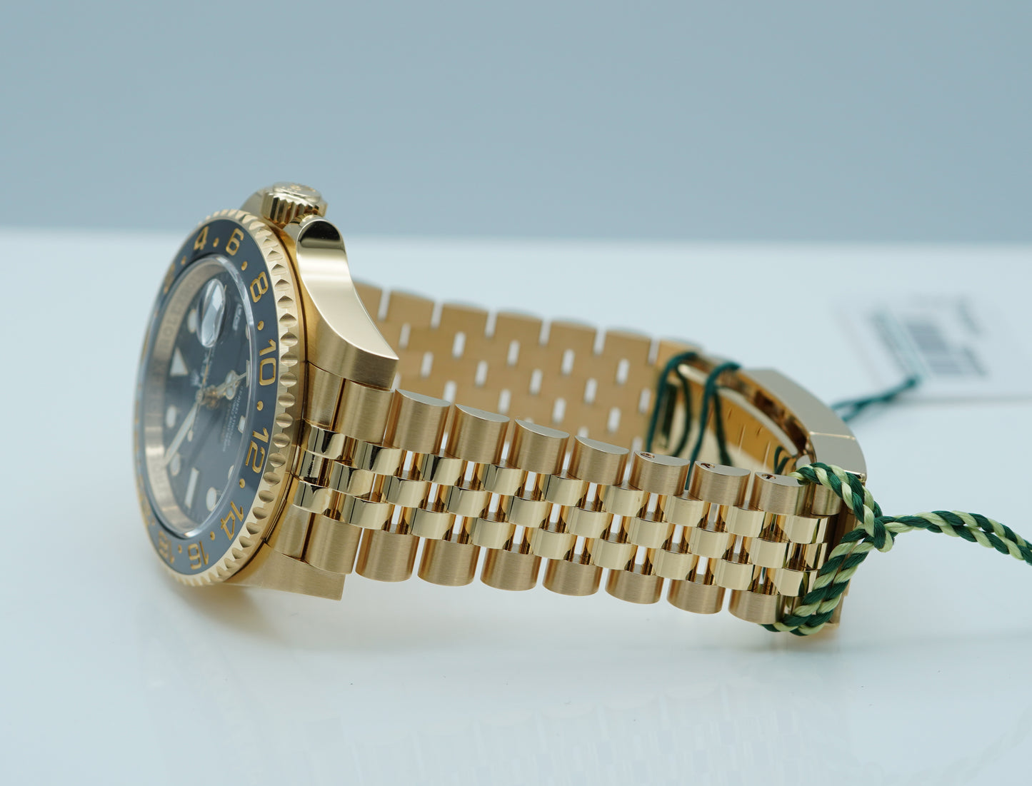 Rolex 126718GRNR GMT Master 2 Vàng Vàng Viền Xám Đen Dây Jubilee 2023