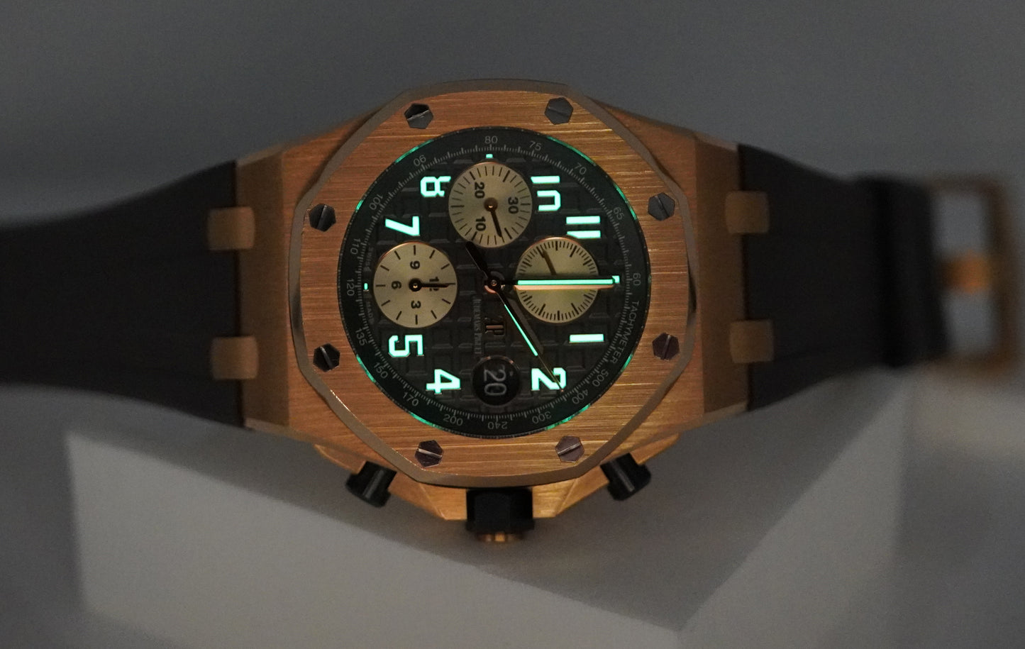 Audemars Piguet Royal Oak Offshore Vàng Hồng 18K Mặt Số Rhodium 26470OR