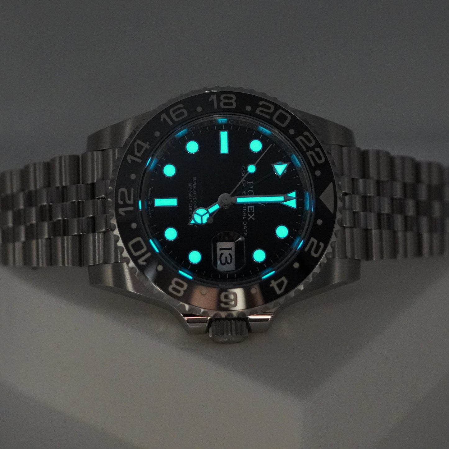 Rolex 126710GRNR GMT Master II Viền Đen Xám Dây Đeo Jubilee 2024