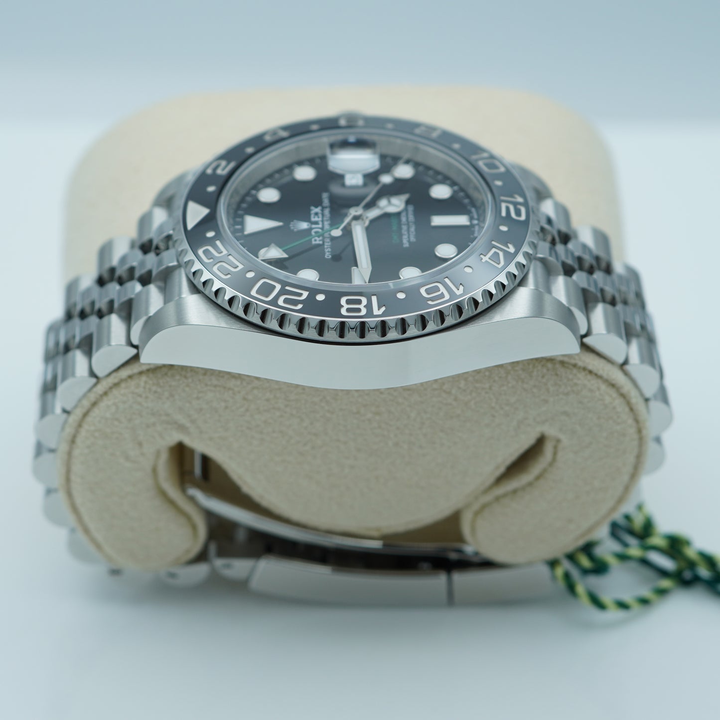 Rolex 126710GRNR GMT Master II Viền Đen Xám Dây Đeo Jubilee 2024