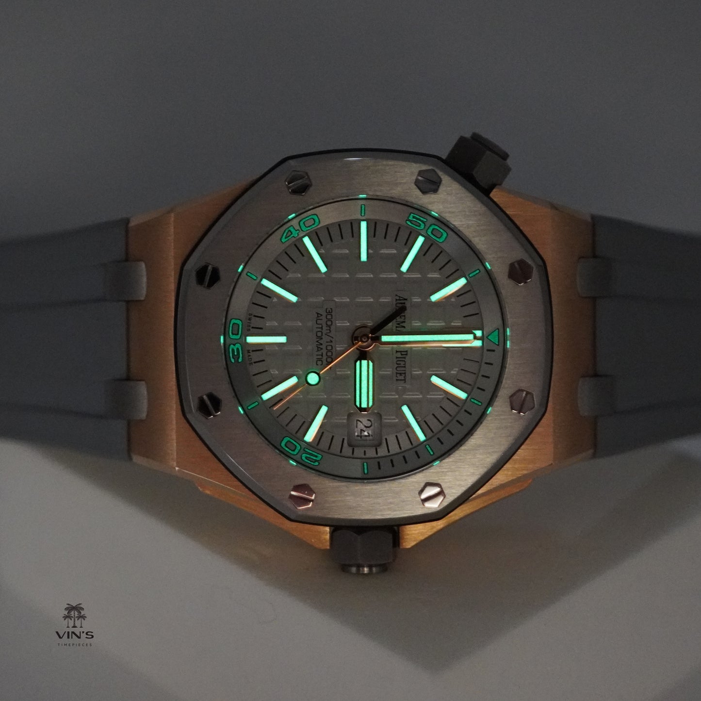 Audemars Piguet Royal Oak Offshore Diver 15711 Vàng Hồng Japan Giới Hạn 500 Chiếc
