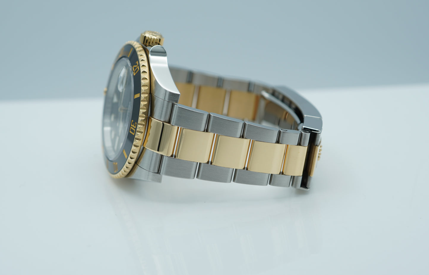 Rolex 126613LN Submariner Vàng Vàng 18K Thép Mặt Số Đen 2023