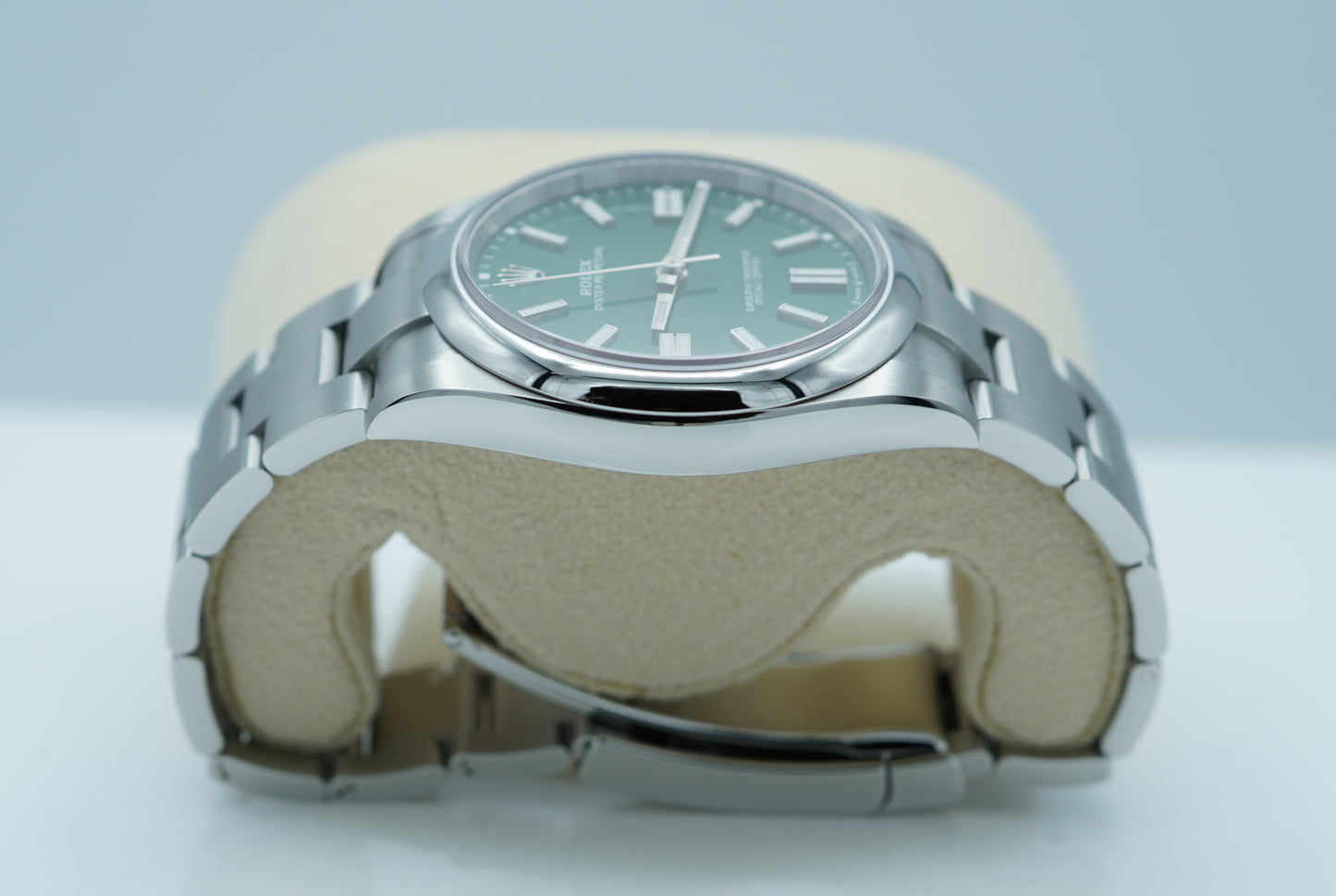 Rolex 124300 Oyster Perpetual 41 Mặt Số Xanh Lá 2022