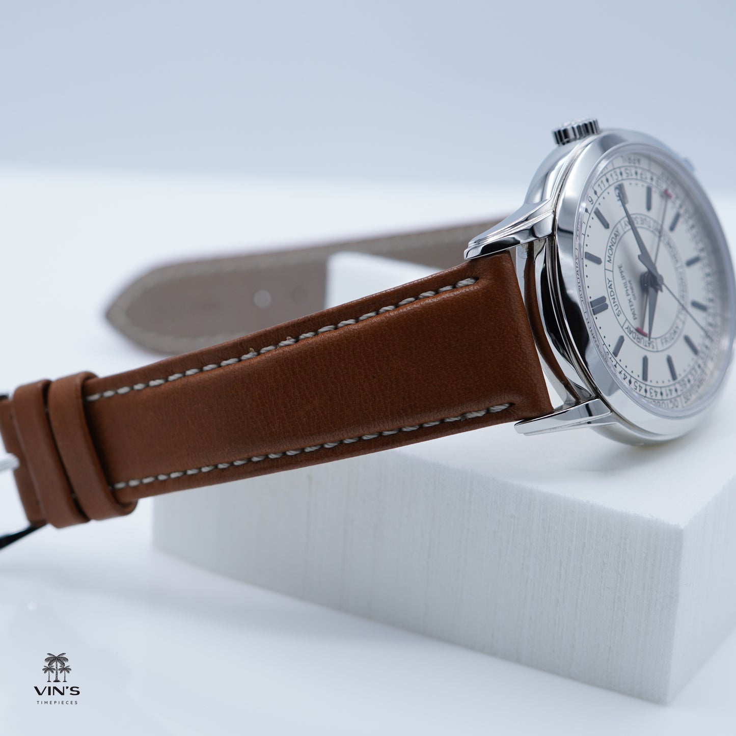Patek Philippe 5212A Thép Calatrava Lịch Tuần 2022