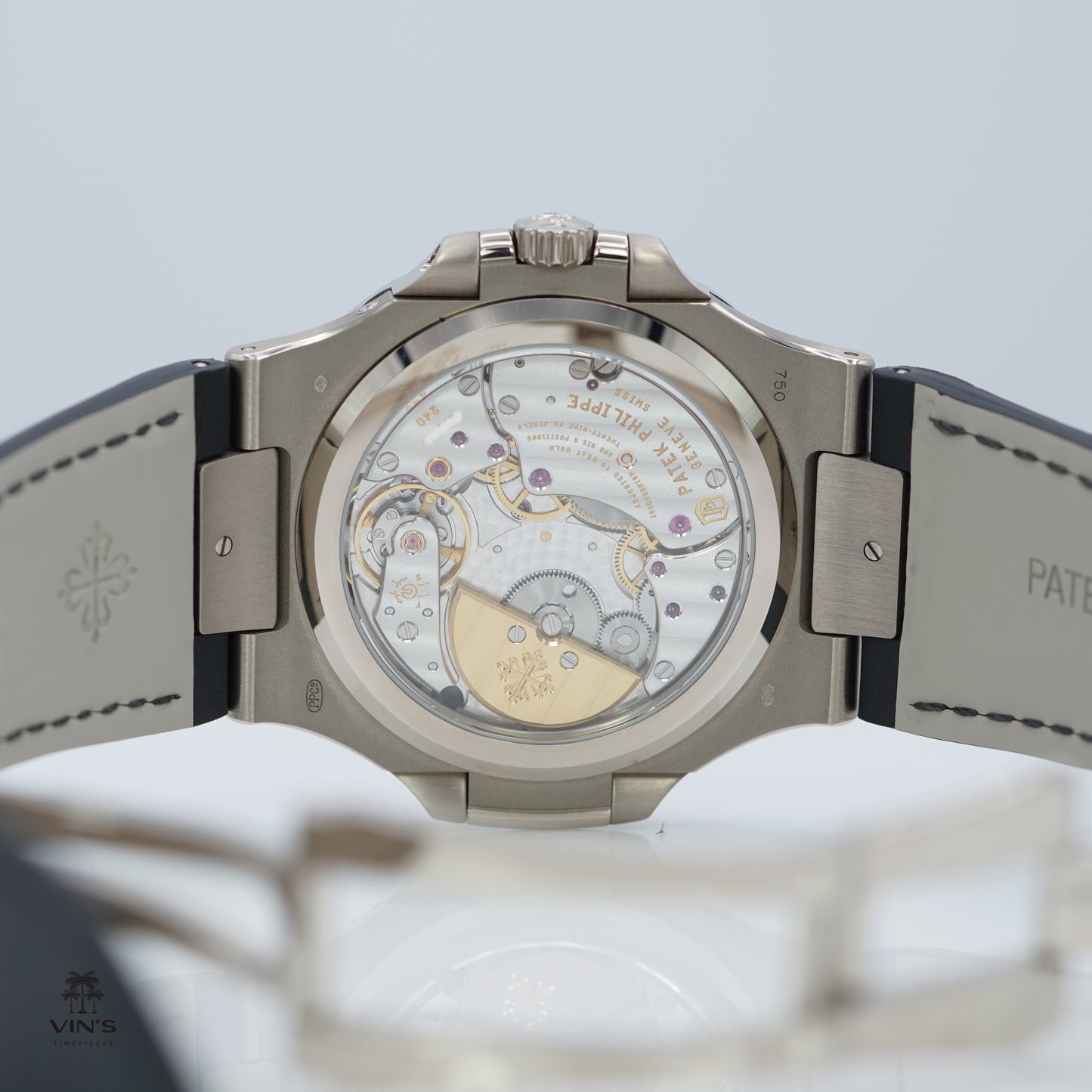 Patek Philippe 5712G Nautilus Moonphase Vàng Trắng Mặt Số Slate 2021