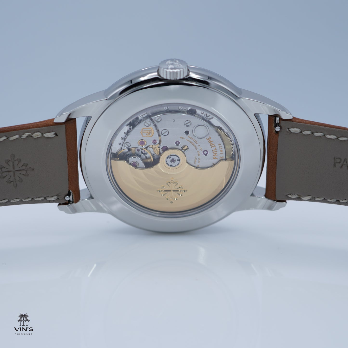 Patek Philippe 5212A Thép Calatrava Lịch Tuần 2022