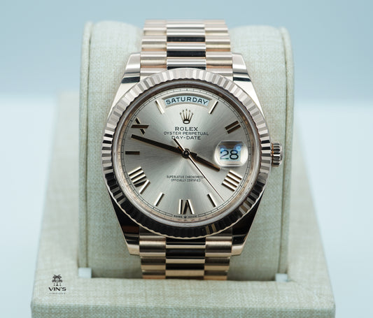 Rolex 228235 Day-Date 40 Vàng Hồng Mặt Số Sundust Cọc Số La Mã 2021 Còn Bảo Hành