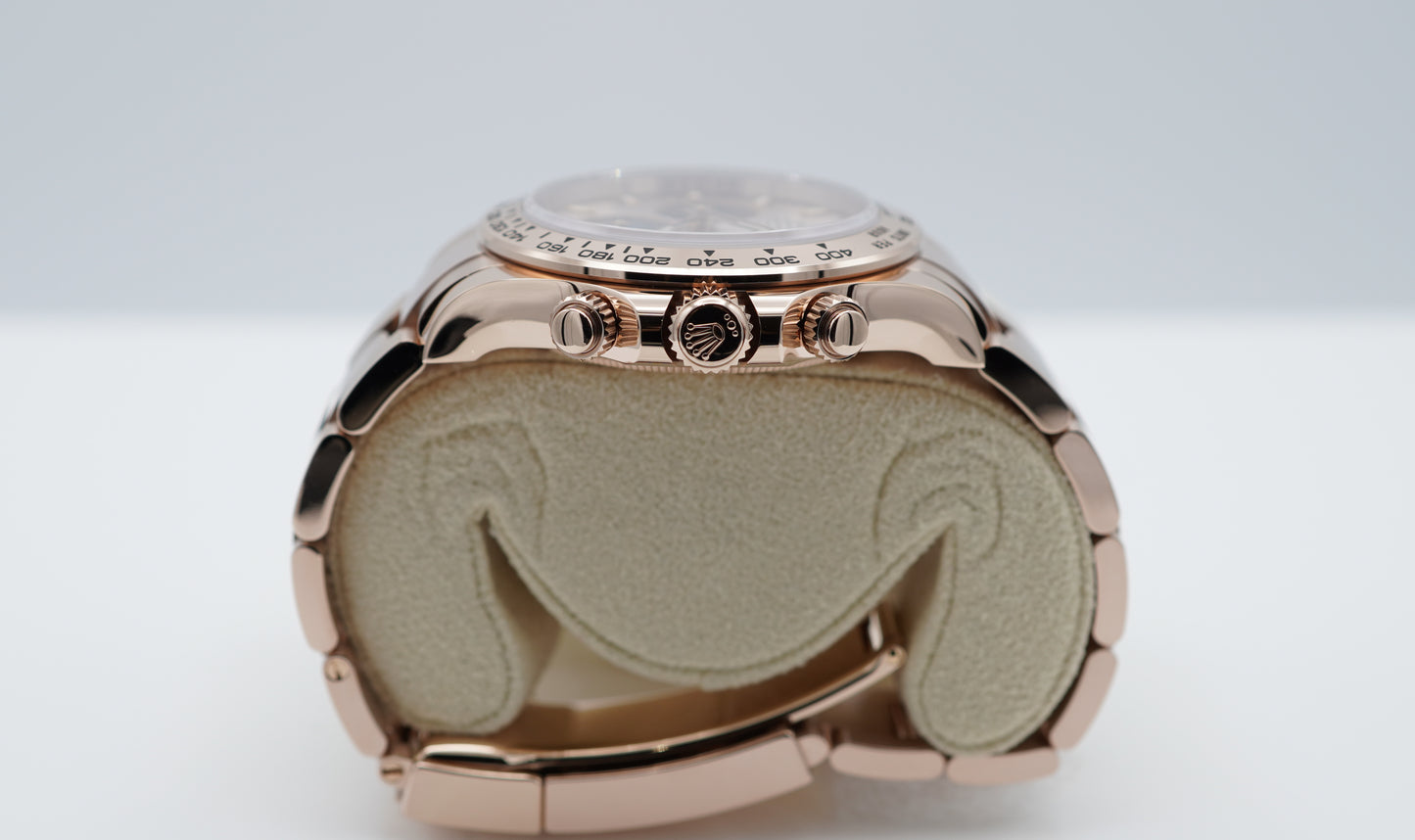Rolex 116505 Daytona Vàng Hồng 18K Mặt Số Sundust 2023