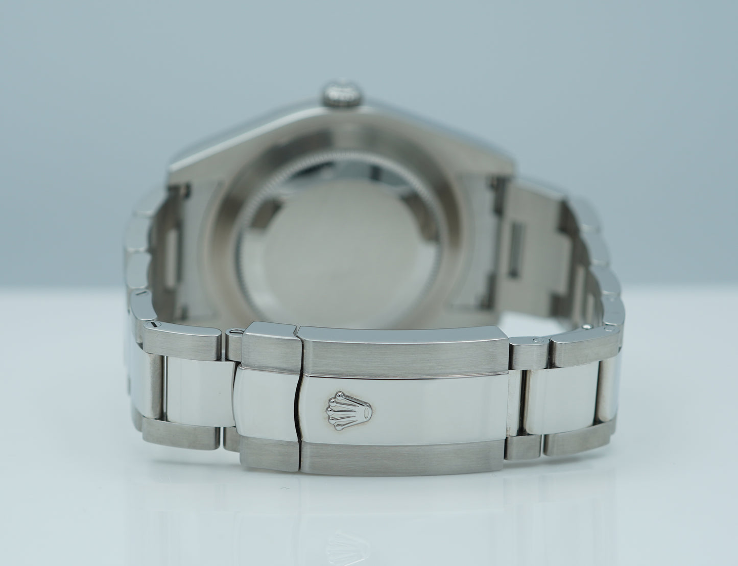 Rolex 116334 Datejust 2 Viền Khía Mặt Số Xanh La Mã Dây Đeo Oyster