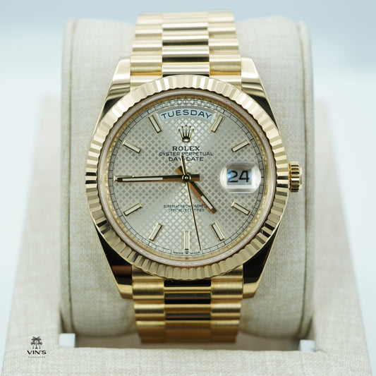 Rolex 228238 Day-Date 40 Vàng Vàng 18K Mặt Số Bạc Họa Tiết 2021