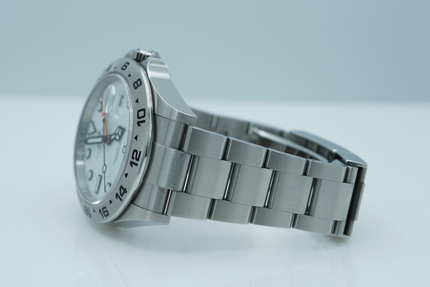 Rolex 226570 Explorer 2 Mặt Số Trắng Polar Mẫu Mới 2021
