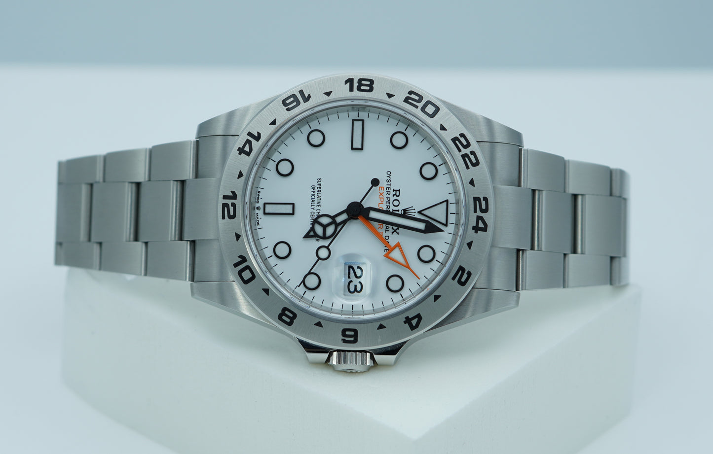 Rolex 226570 Explorer 2 Mặt Số Trắng Polar Mẫu Mới 2021