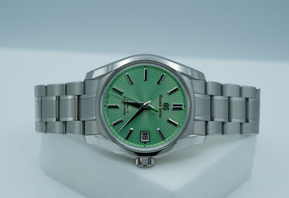 Grand Seiko SBGH335 Watches of Switzerland Phiên Bản Giới Hạn Mặt Số Xanh 2023