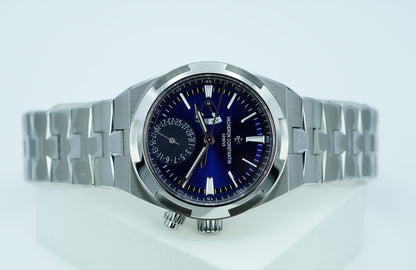 Vacheron Constantin Overseas Dual Time 7900V Mặt Số Xanh 2021