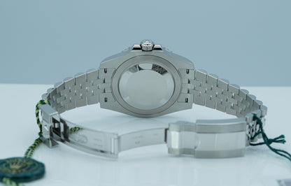 Rolex 126710BLNR GMT Master 2 Viền Đen Xanh Jubilee 2024