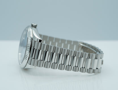 Rolex 228236 Day-Date Platinum Viền Khía Mặt Số Xanh Băng Cọc Số 2024