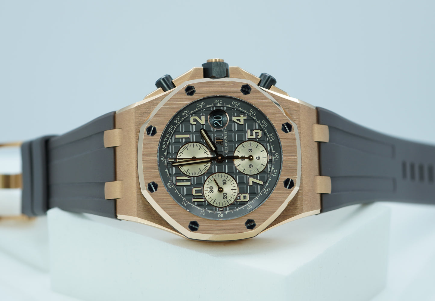 Audemars Piguet Royal Oak Offshore Vàng Hồng 18K Mặt Số Rhodium 26470OR