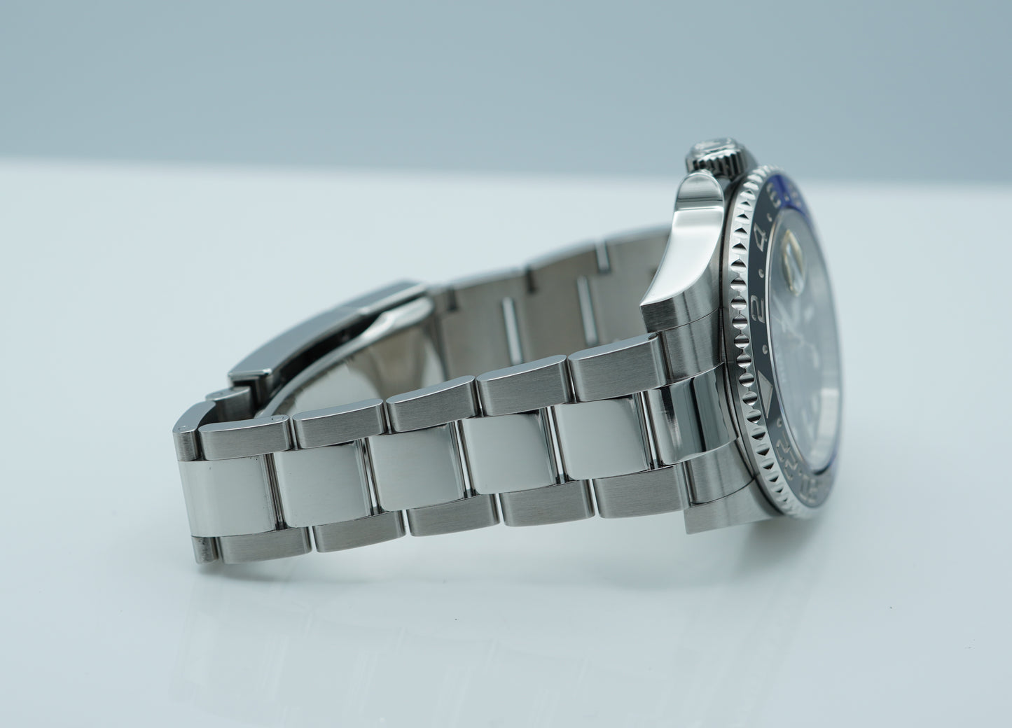 Rolex 126710BLNR GMT Master 2 Viền Đen Xanh Mẫu Mới 2022
