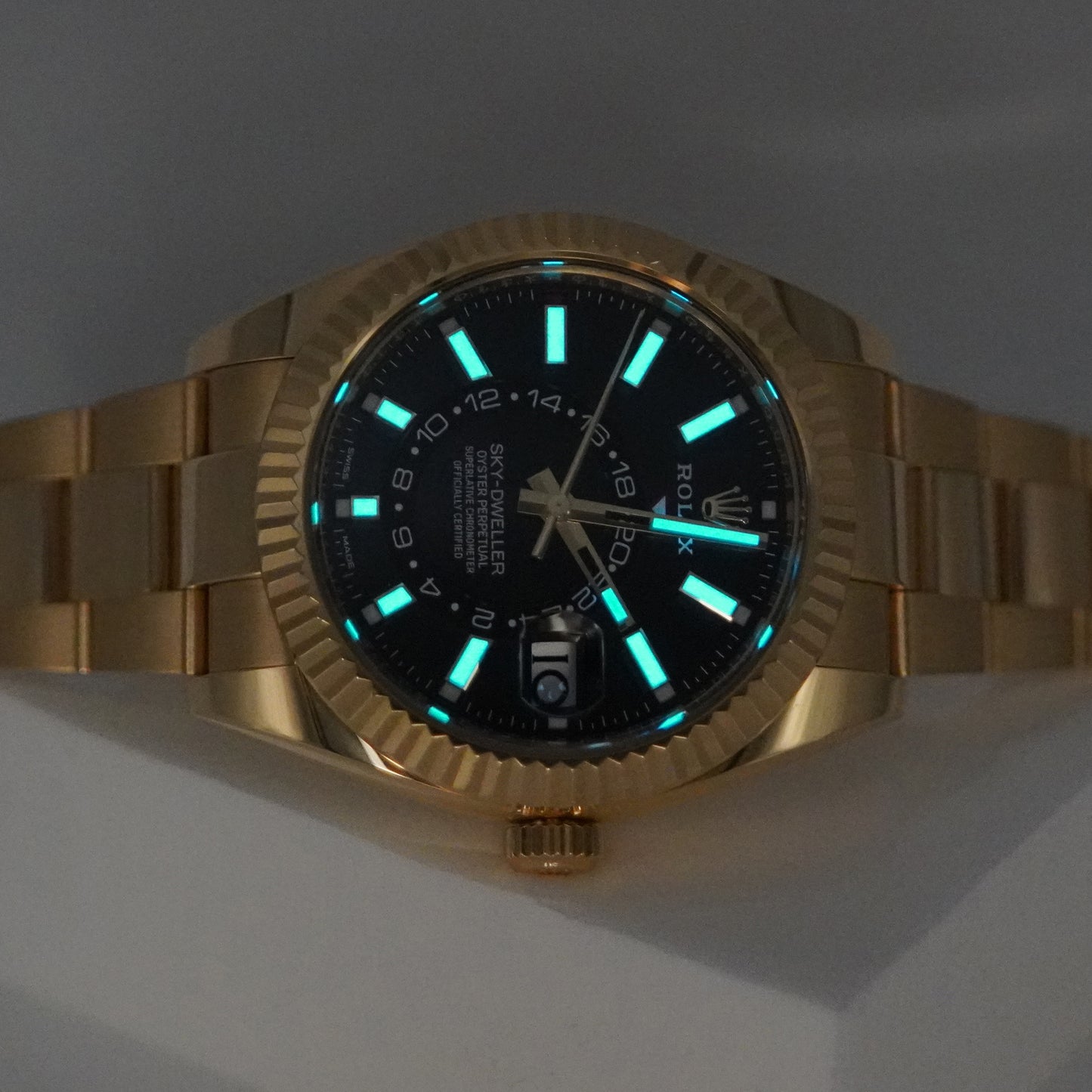 Rolex 326938 Sky-Dweller 18K Vàng Mặt Số Đen Cọc Số Dạng Vạch 2021
