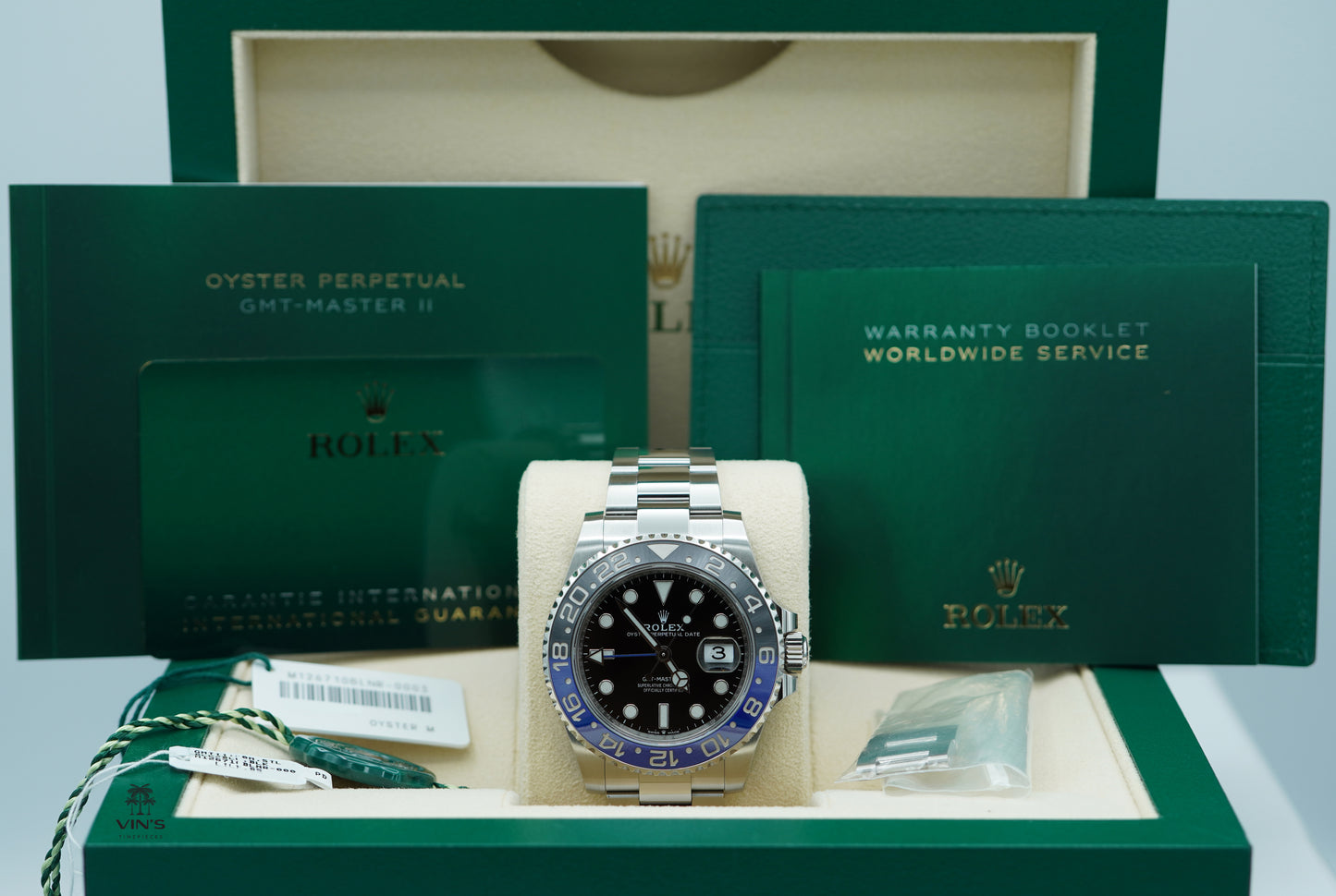 Rolex 126710BLNR GMT Master 2 Viền Đen Xanh Mẫu Mới 2022