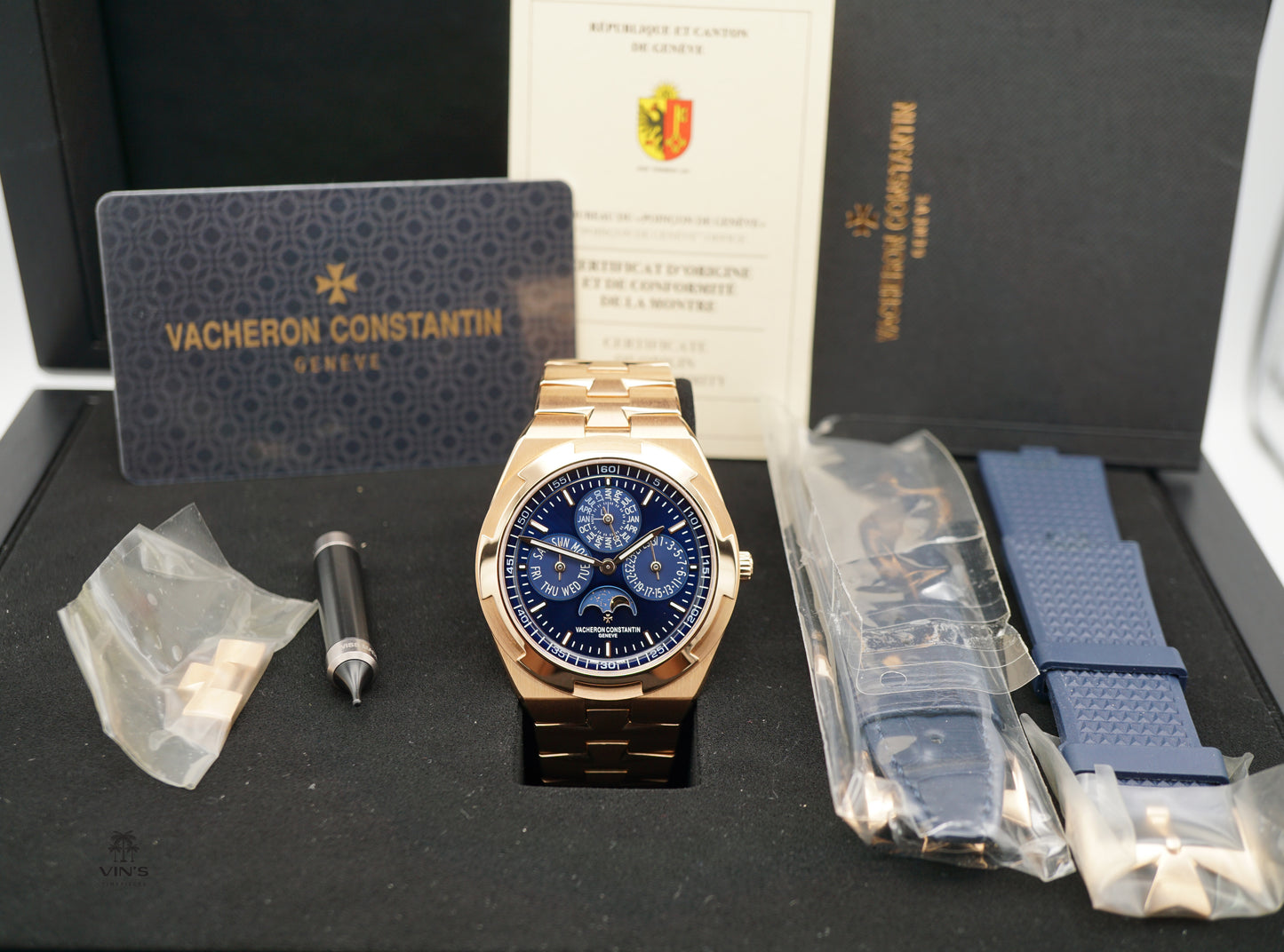 Vacheron Constantin Overseas Perpetual Calendar 4300V Vàng Hồng Mặt Số Xanh