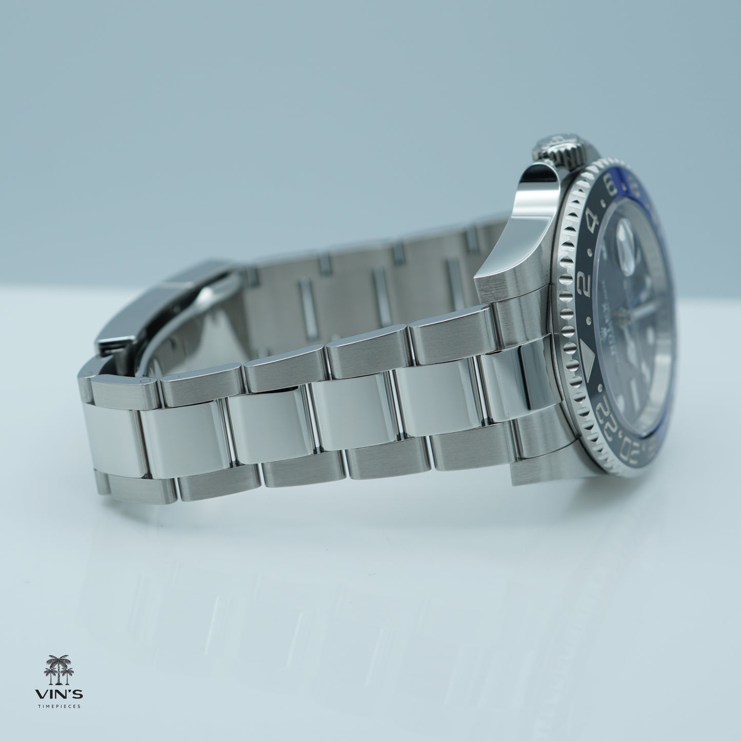 Rolex 126710BLNR GMT Master II - Vành Bezel Đen Xanh 2023