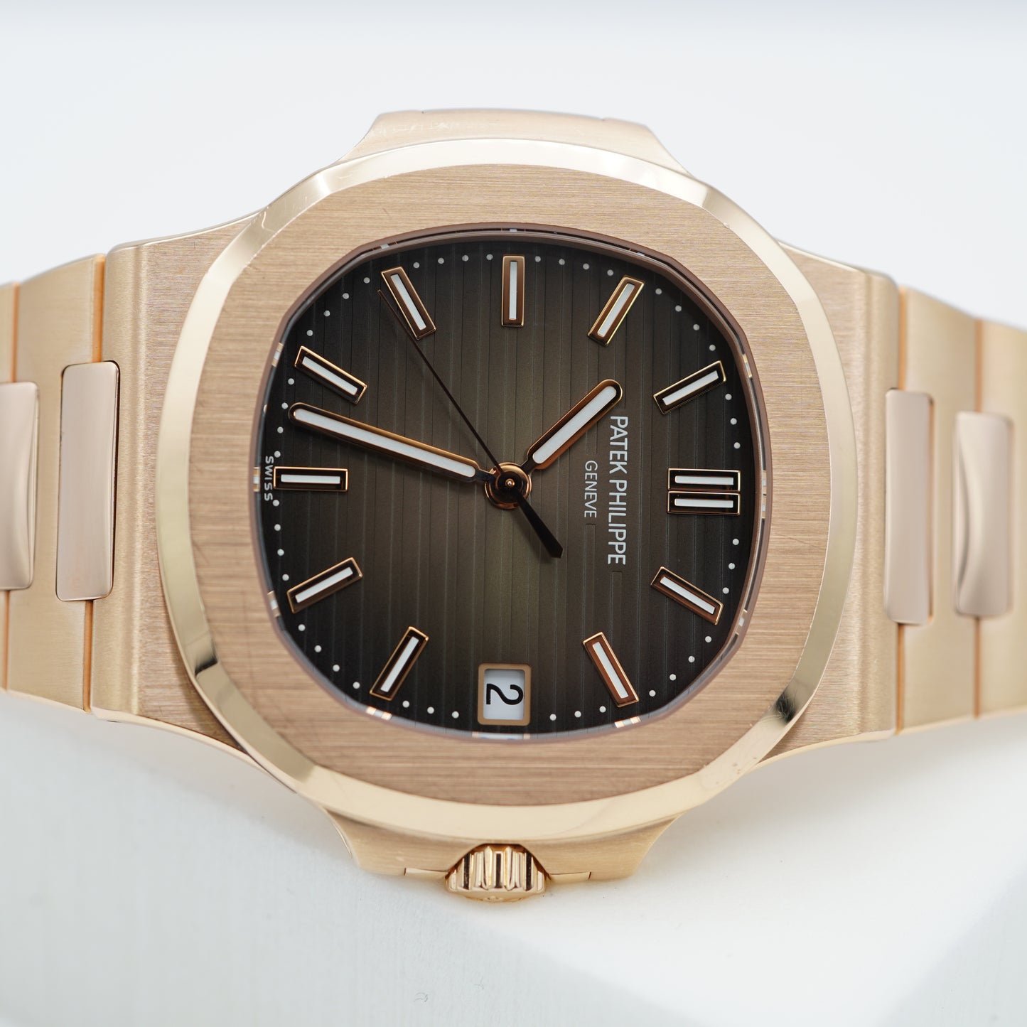 Patek Philippe Nautilus 5711/1R Vàng Hồng 18K Mặt Số Nâu 2018