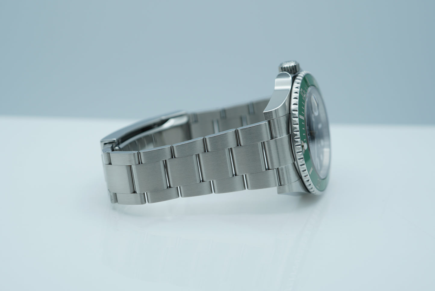 Rolex 126610LV Submariner 41mm Viền Xanh MK2 Mặt Số Đen 2024