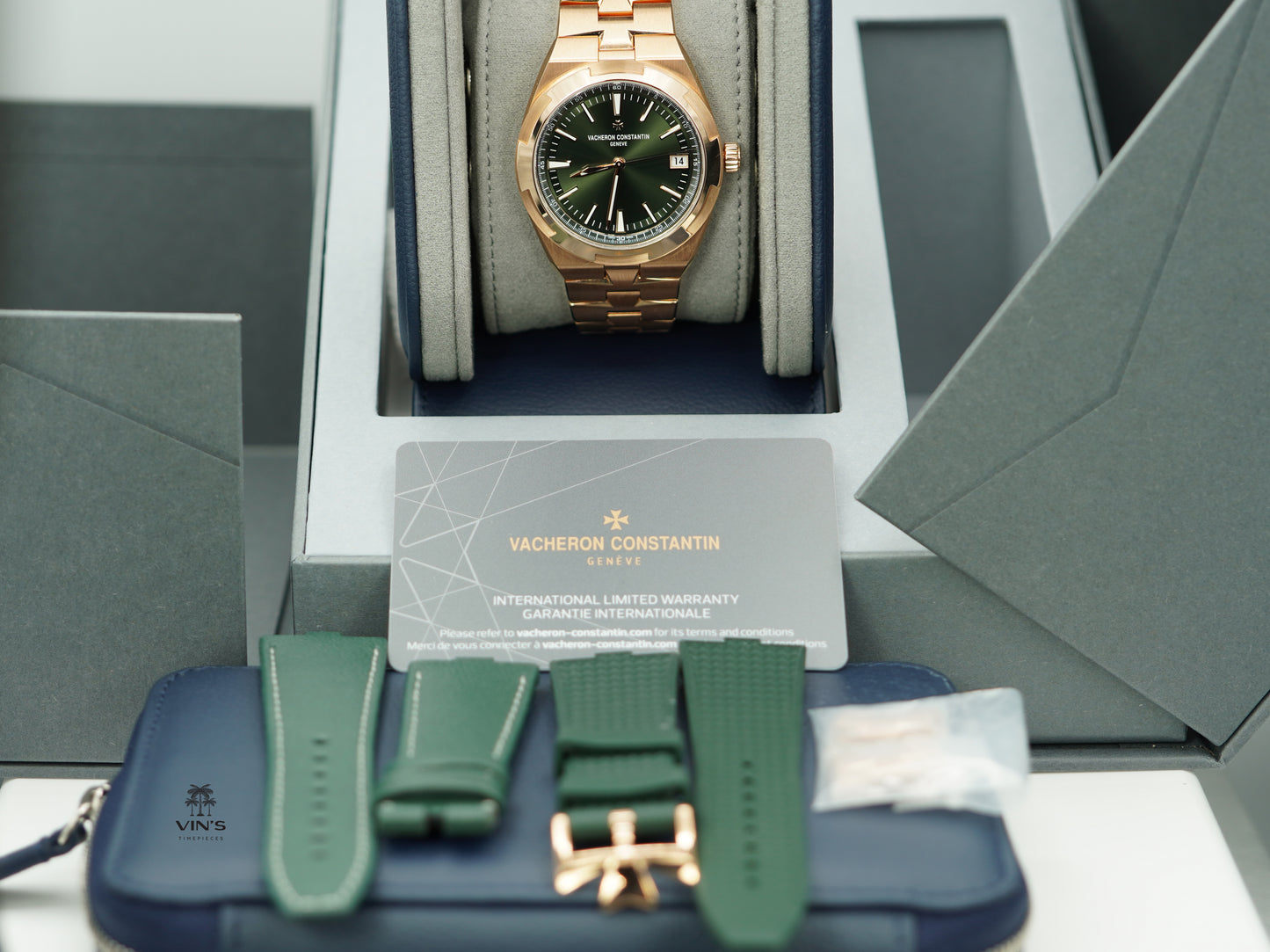 Vacheron Constantin Overseas 4520V Vàng Hồng Mặt Số Xanh Lá 2024