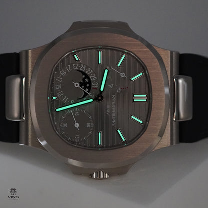 Patek Philippe 5712G Nautilus Moonphase Vàng Trắng Mặt Số Slate 2021