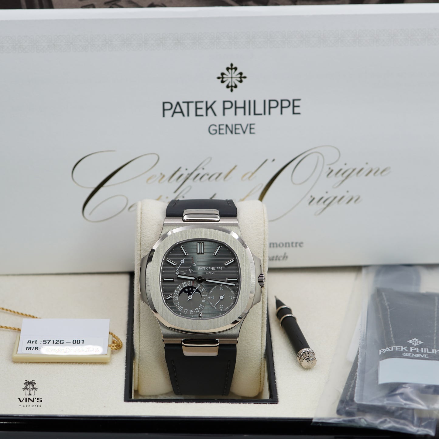 Patek Philippe 5712G Nautilus Moonphase Vàng Trắng Mặt Số Slate 2021