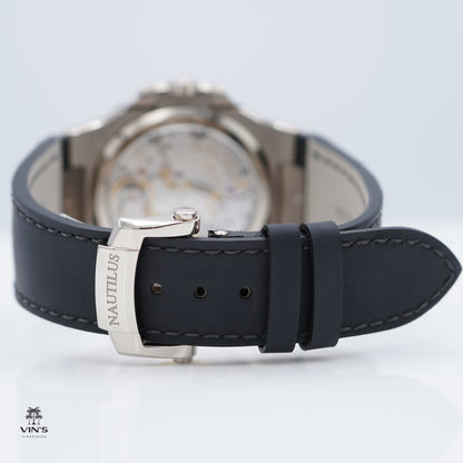 Patek Philippe 5712G Nautilus Moonphase Vàng Trắng Mặt Số Slate 2021